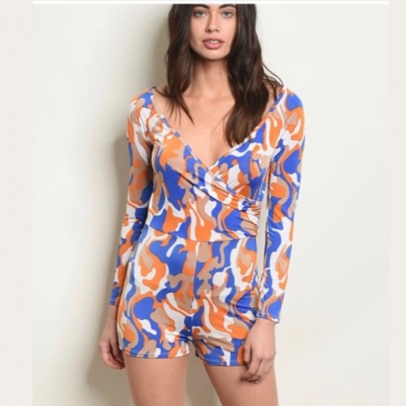 ROMPER PLUNGING NECKLINE - Picture 5 of 7